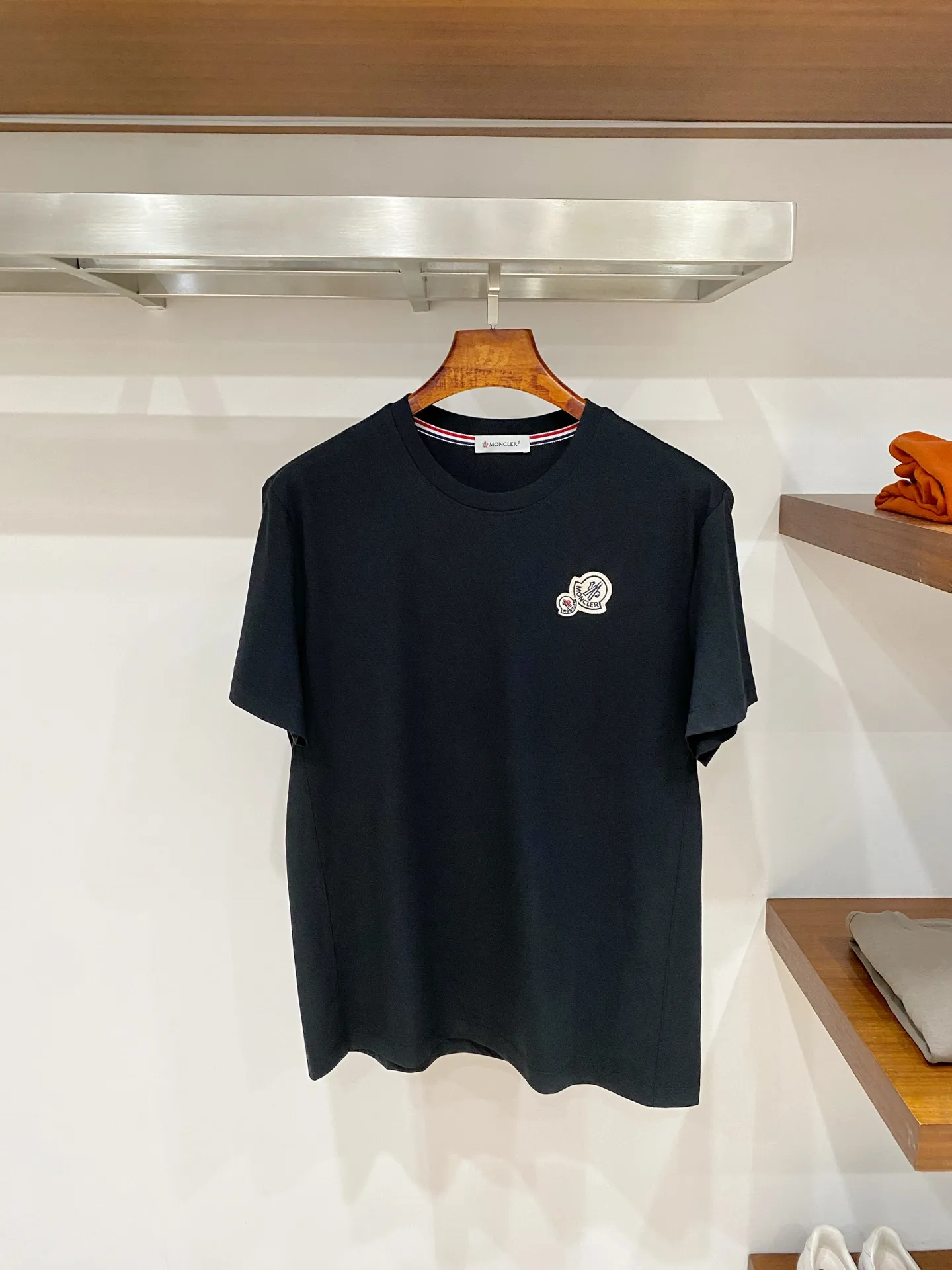 Moncler 26s New Arrival T Premium 190 ， ， ， Breathable， ！ ， ， ，Series ， 5 ， ， 100 ， 1% . Versatile， 。 Breathable， ：White// /Light Green /Khaki / /Black Sizes：M-3XL Size ：178-130 L